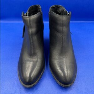 Vionic Women’s Sterling Ankle Boots